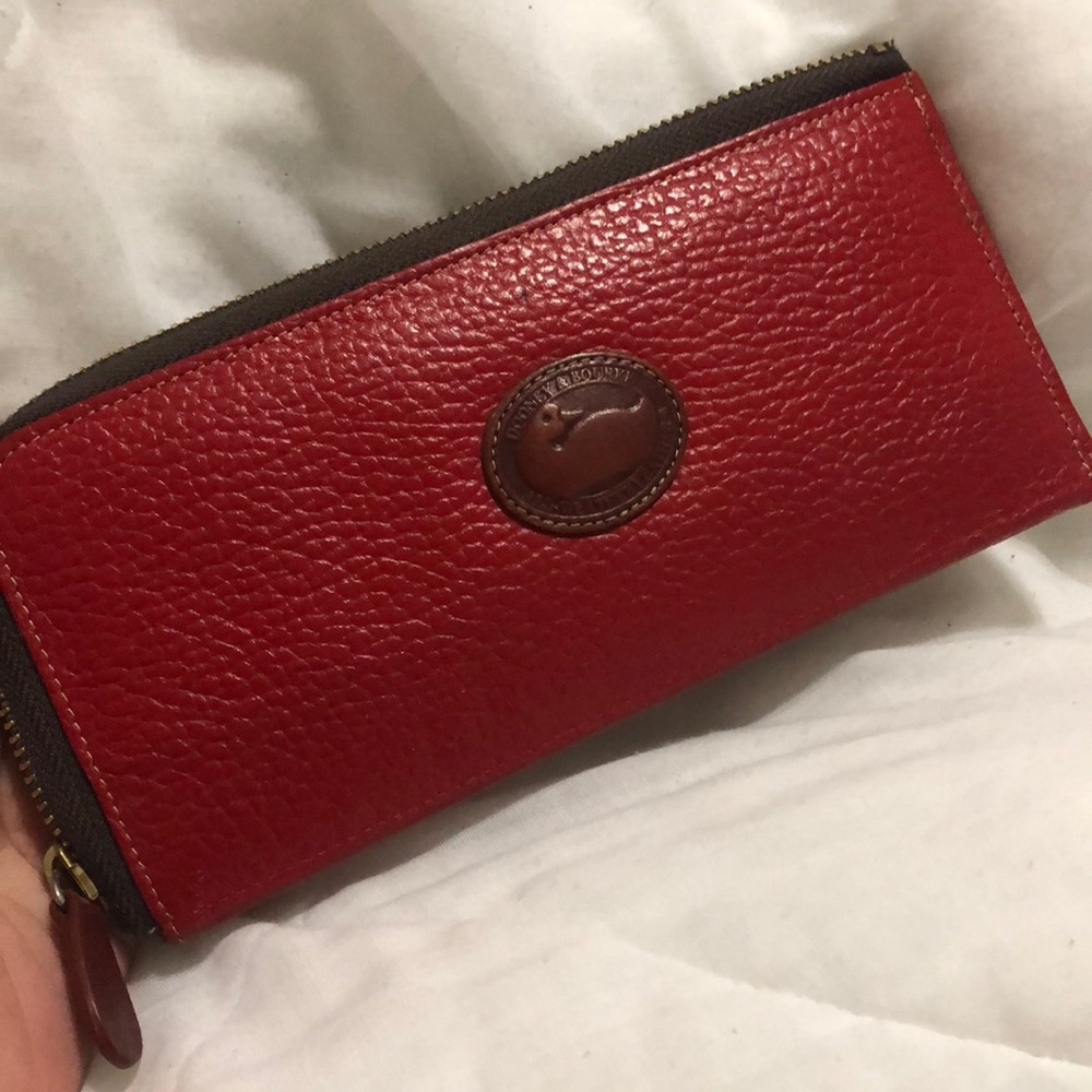 Dooney & Bourke Wallet, carefully and barely used